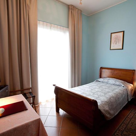 Hotel Nastro Azzurro Monguzzo Екстериор снимка