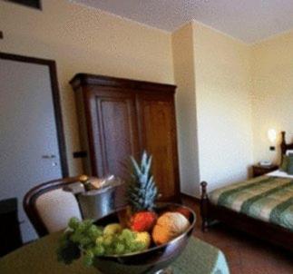 Hotel Nastro Azzurro Monguzzo Екстериор снимка