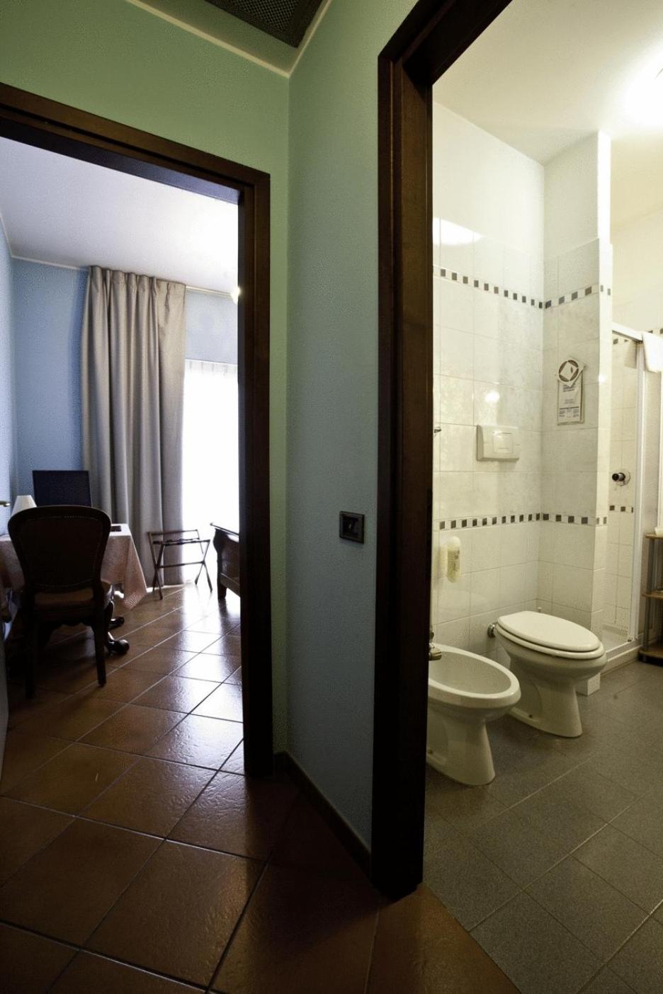 Hotel Nastro Azzurro Monguzzo Екстериор снимка