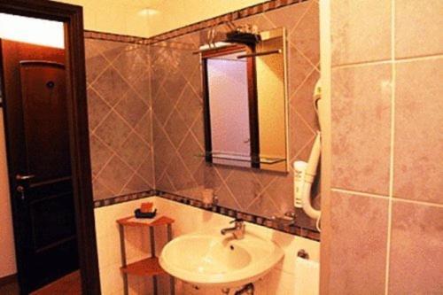 Hotel Nastro Azzurro Monguzzo Екстериор снимка