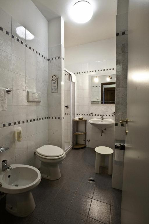 Hotel Nastro Azzurro Monguzzo Стая снимка