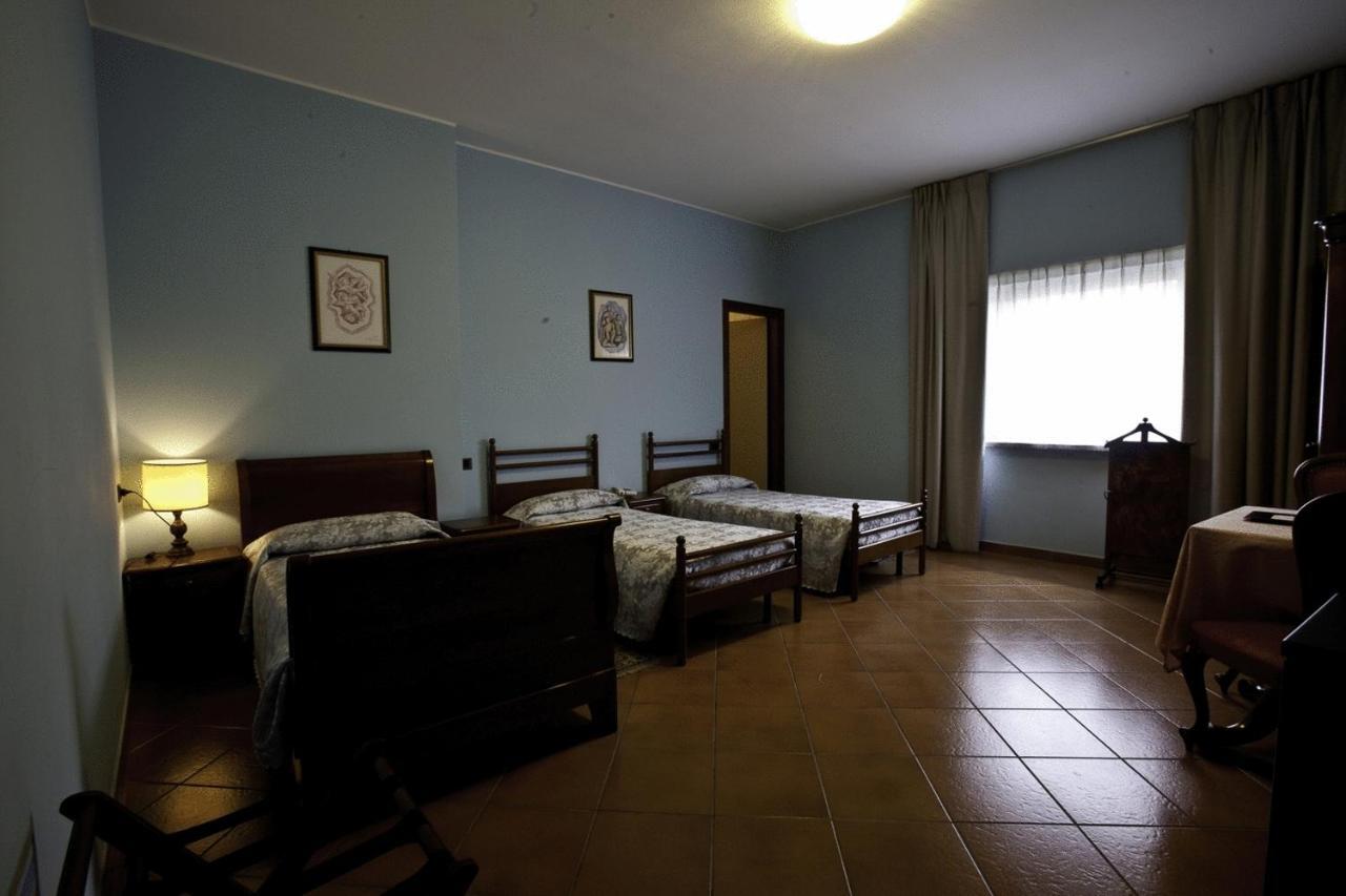 Hotel Nastro Azzurro Monguzzo Стая снимка