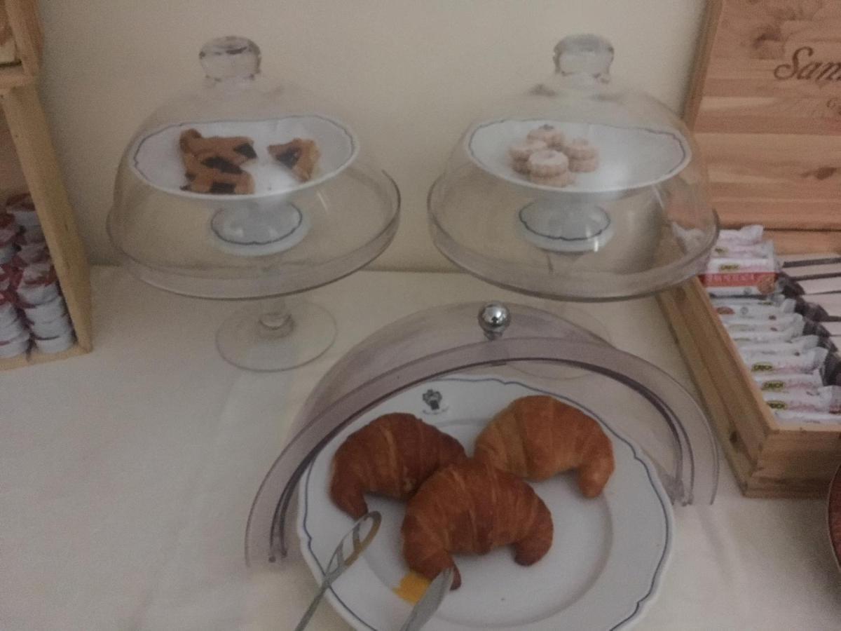 Hotel Nastro Azzurro Monguzzo Екстериор снимка